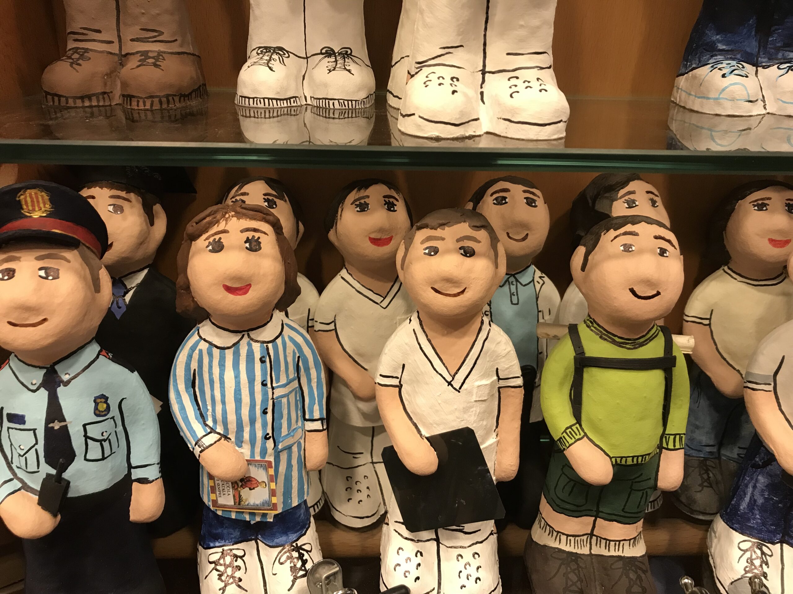 Muñecos de paper mache personalizados pequeños